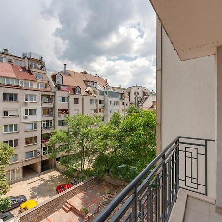 Bright And Newly Refurbished Apartment Near Center Sofia Buitenkant foto