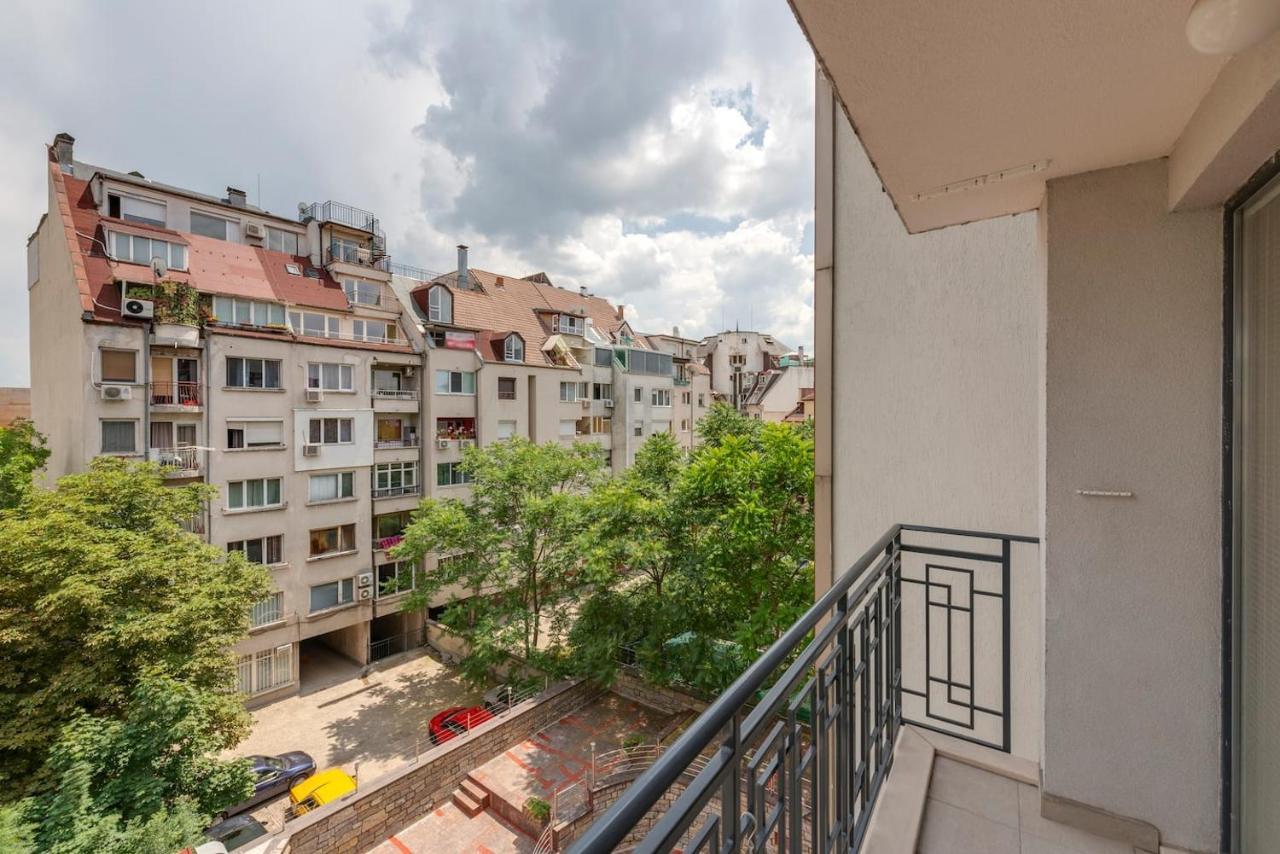 Bright And Newly Refurbished Apartment Near Center Sofia Buitenkant foto