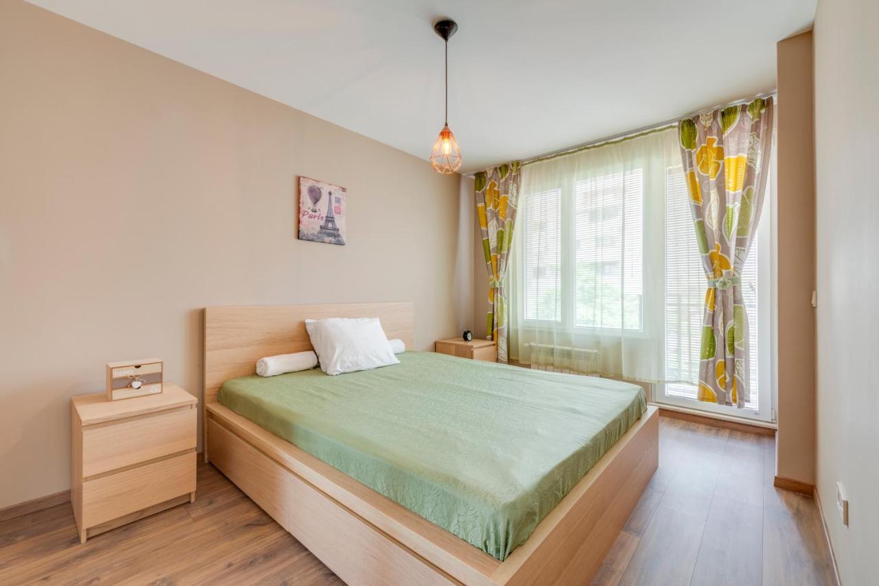 Bright And Newly Refurbished Apartment Near Center Sofia Buitenkant foto
